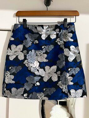 Metallic floral mini skirt with side slit, size 6, S/M